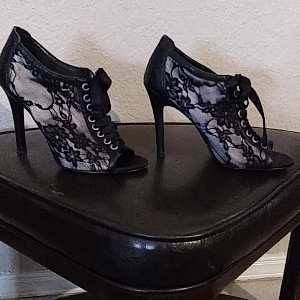 Womens High Heels - Picture 2 of 3